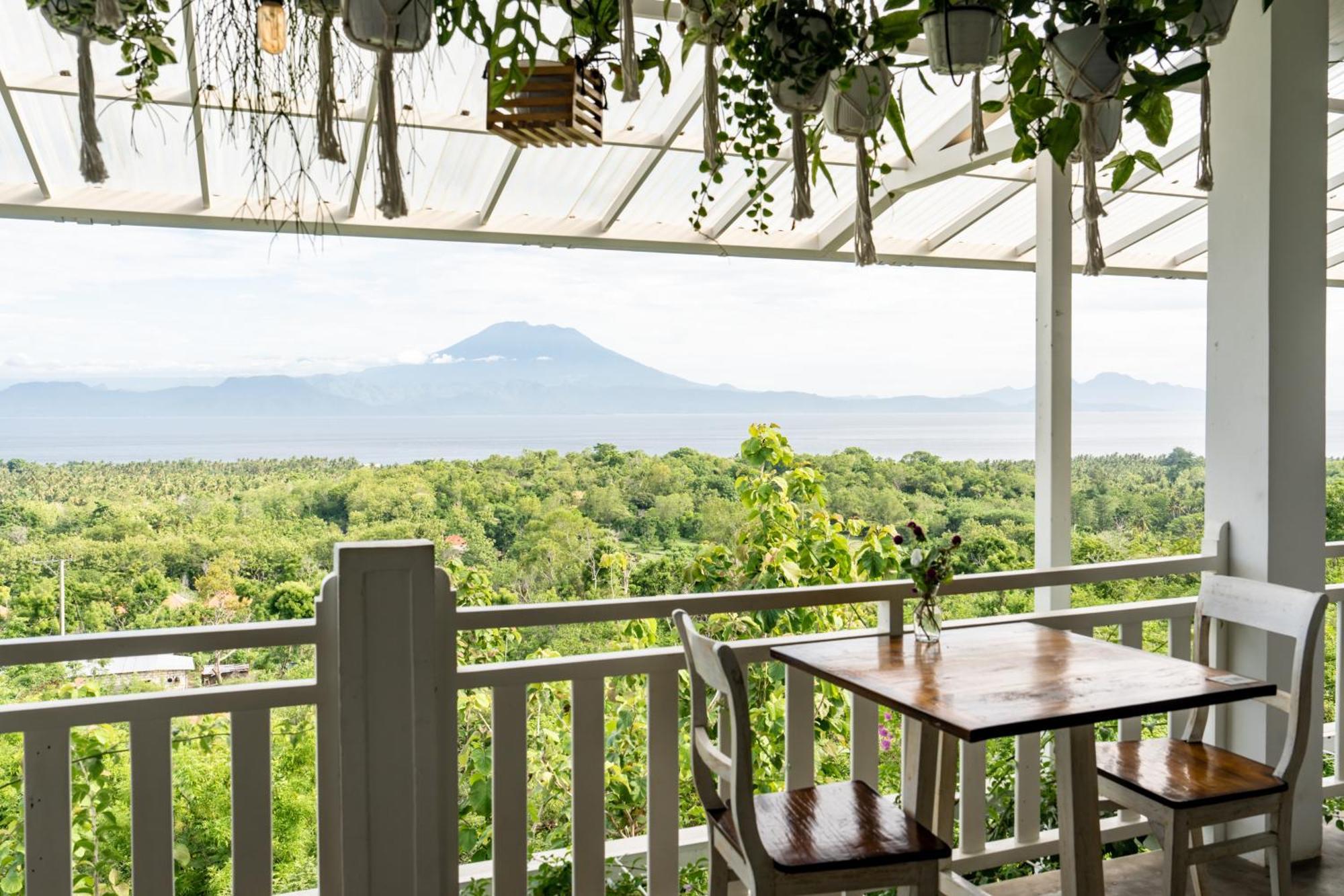 Mambo Hill Resort Ped Экстерьер фото